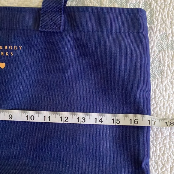 Bath and Body Works Gingham Canvas Tote Bag Brand New - Picture 4 of 8